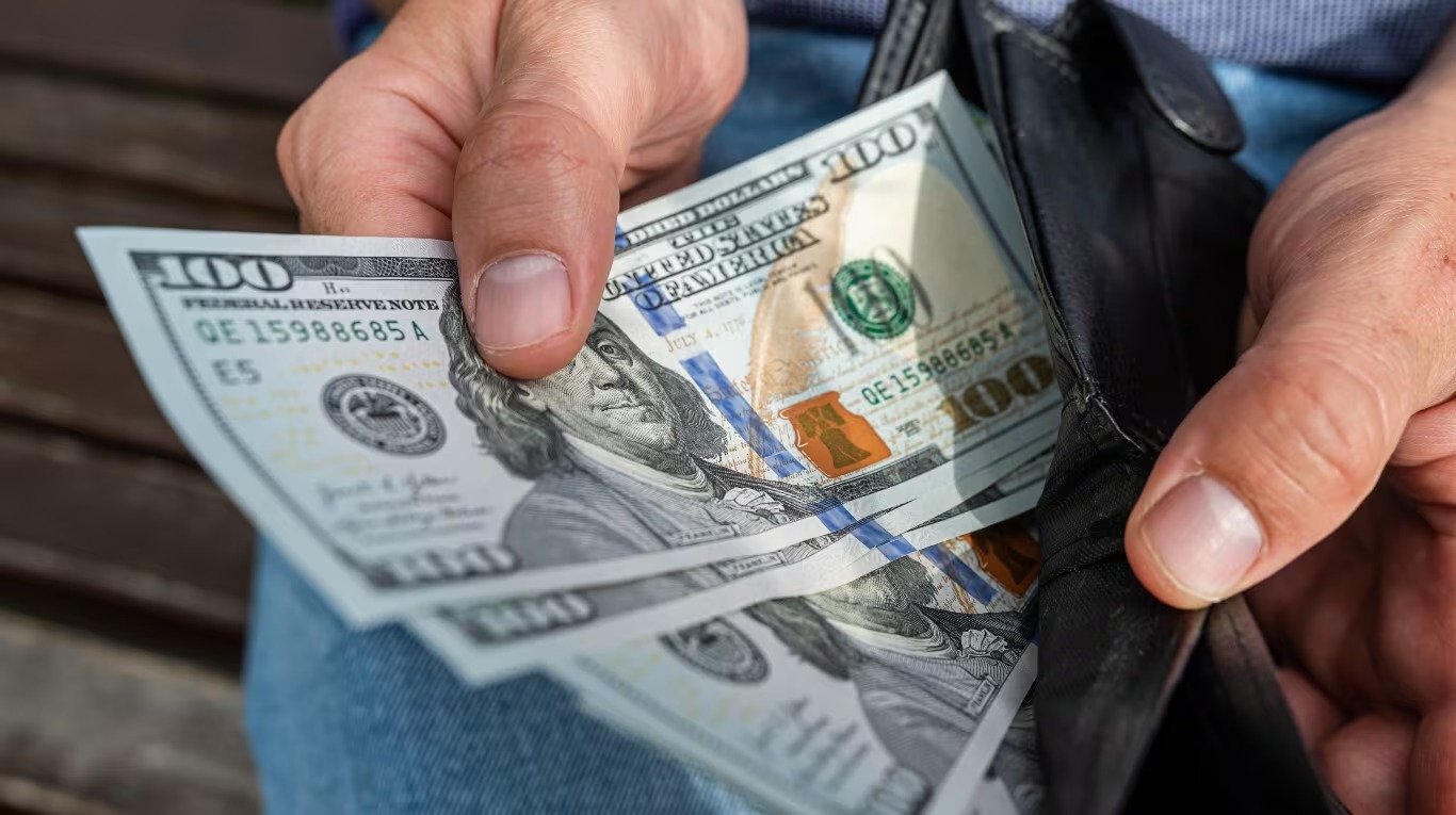 Dólar a $1500: Bausili defiende intervención del Tesoro